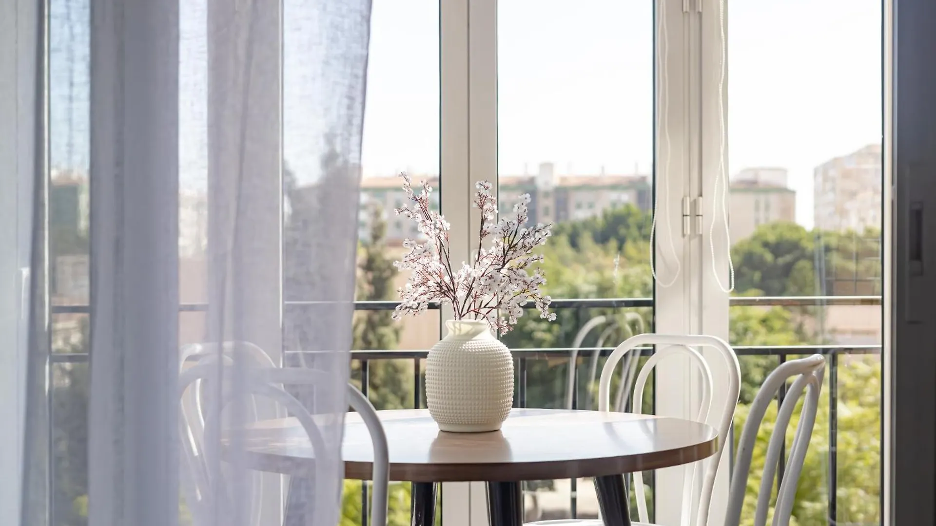 Homestay Mar De La Abadia Rooms Shared Apartment Malaga