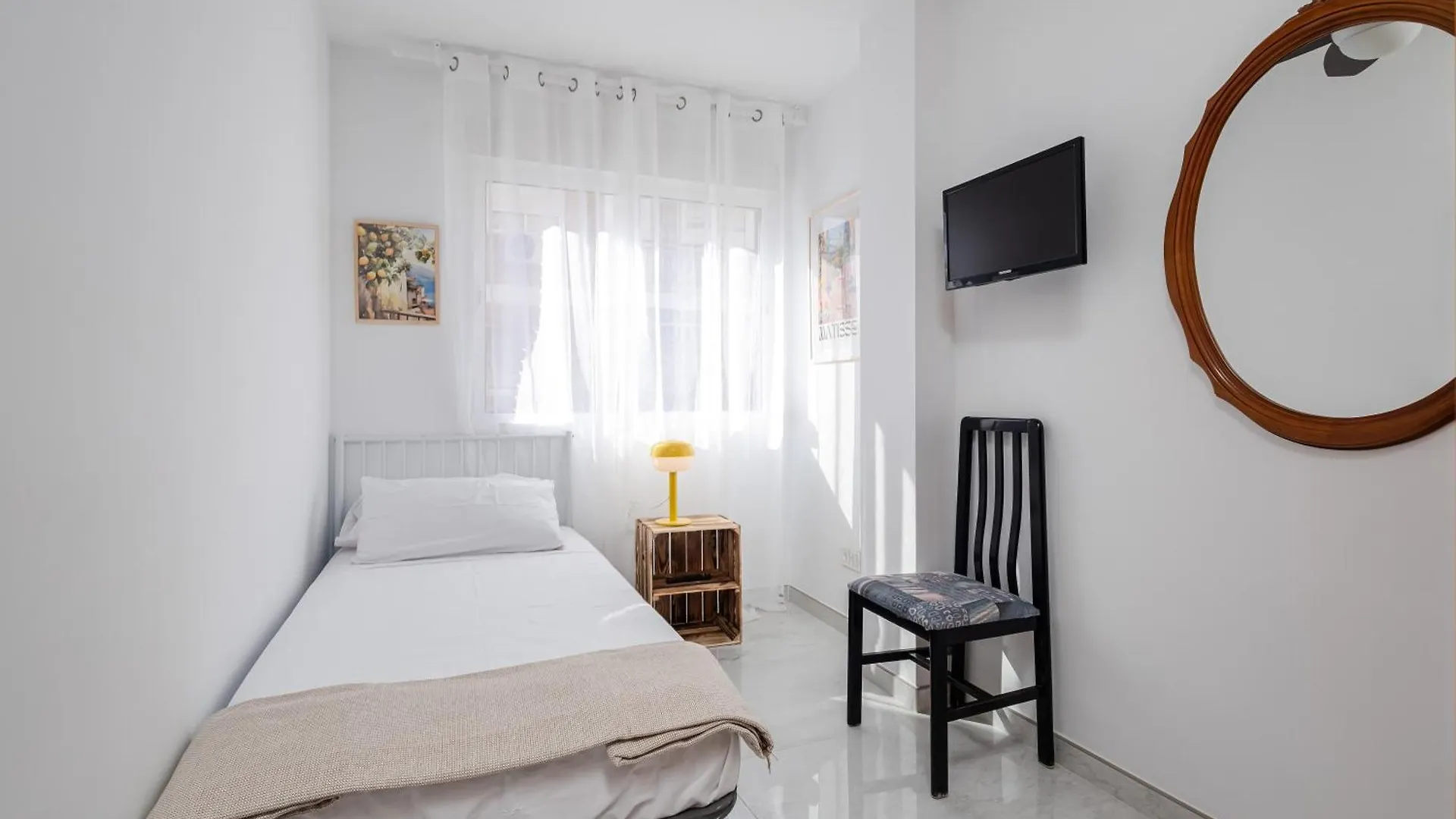 Mar De La Abadia Rooms Shared Apartment Malaga Homestay