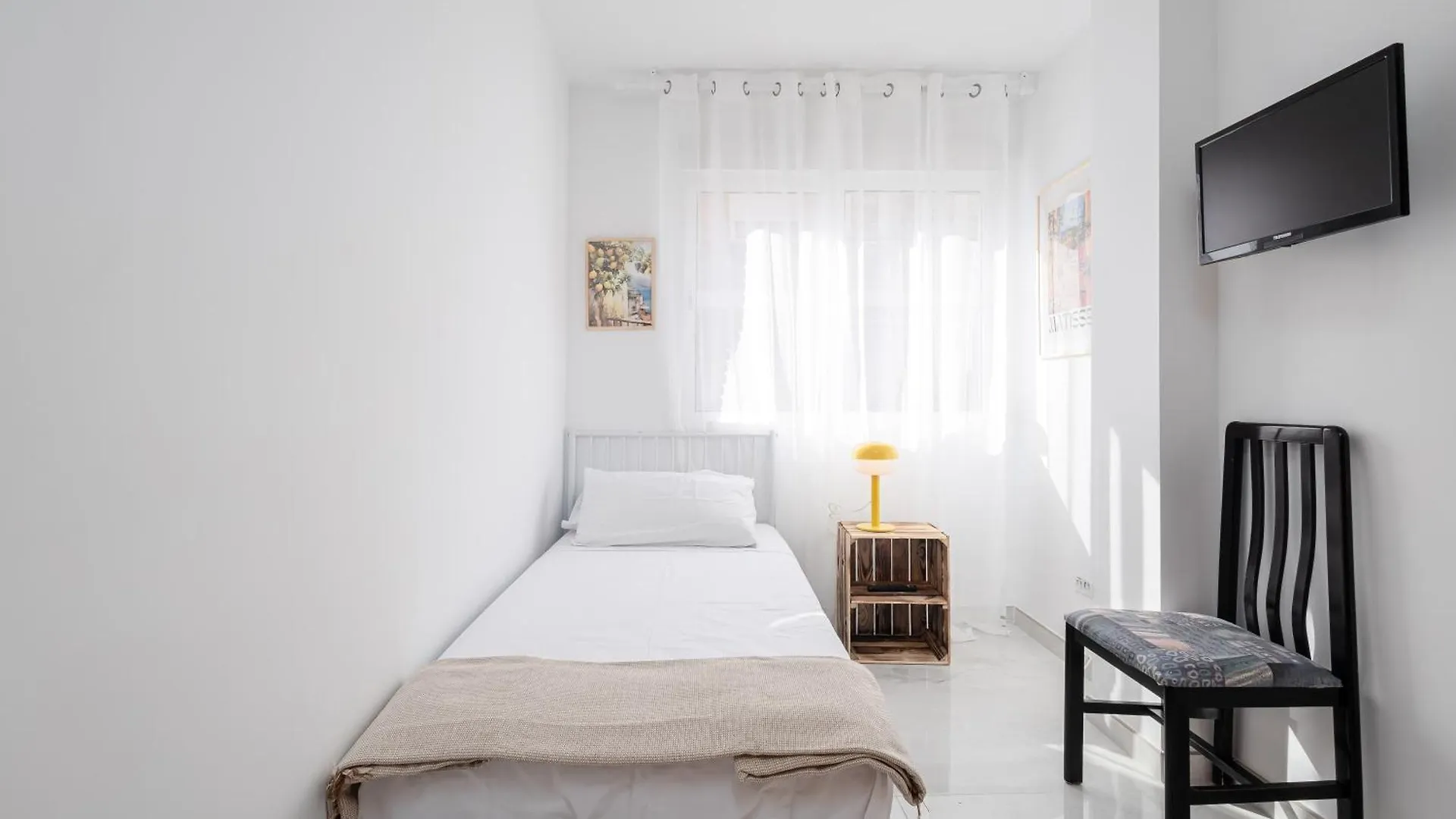 Mar De La Abadia Rooms Shared Apartment Malaga Homestay